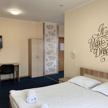 Budget Hotel Ekotel Lviv Dış mekan fotoğraf