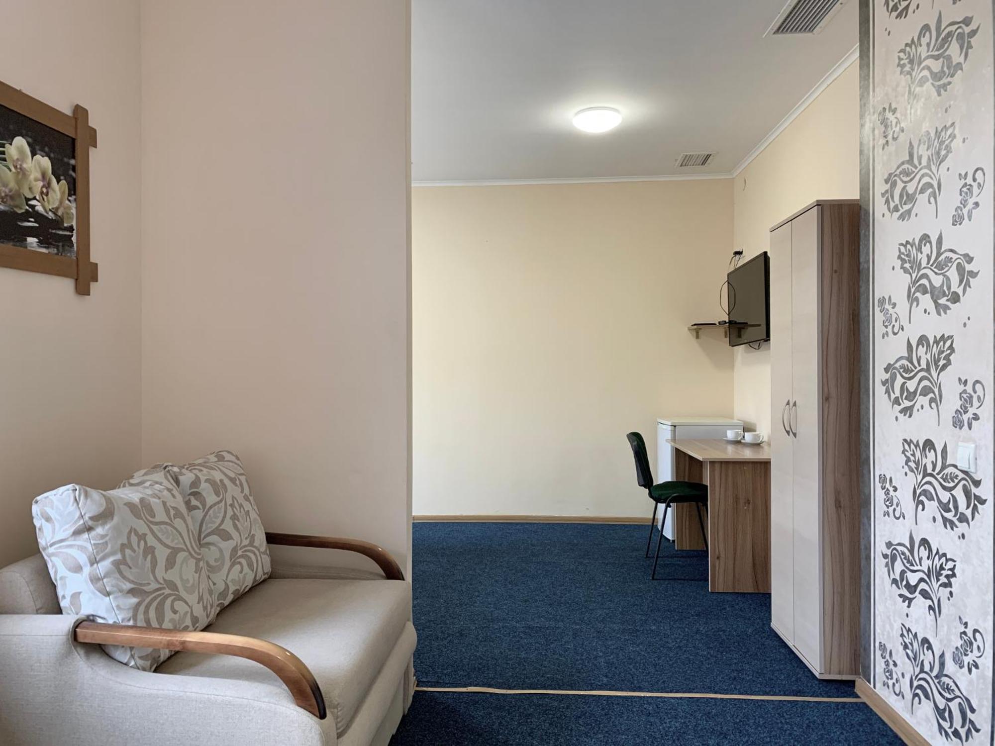 Budget Hotel Ekotel Lviv Dış mekan fotoğraf