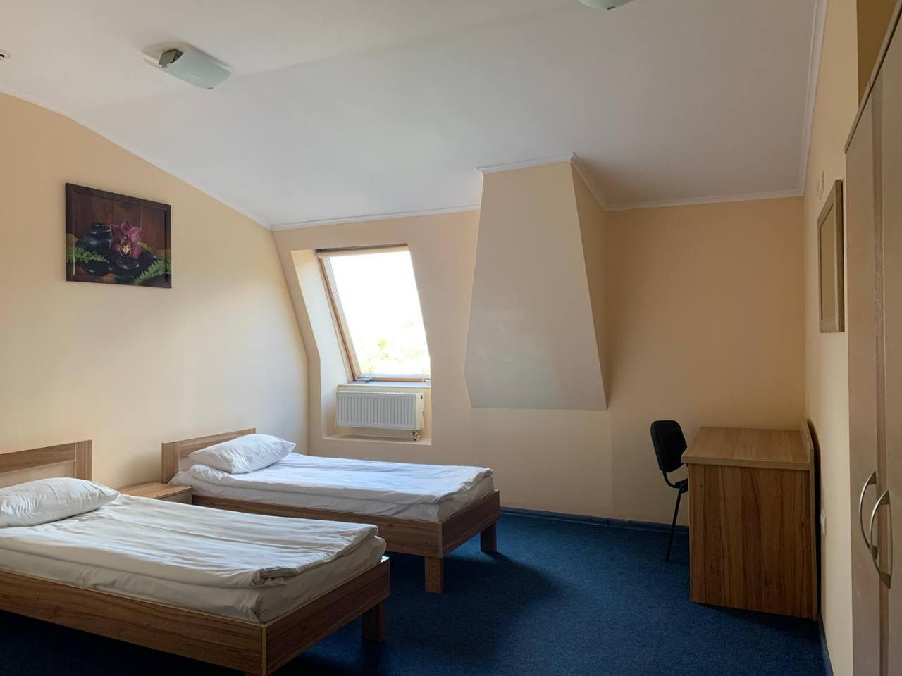 Budget Hotel Ekotel Lviv Dış mekan fotoğraf