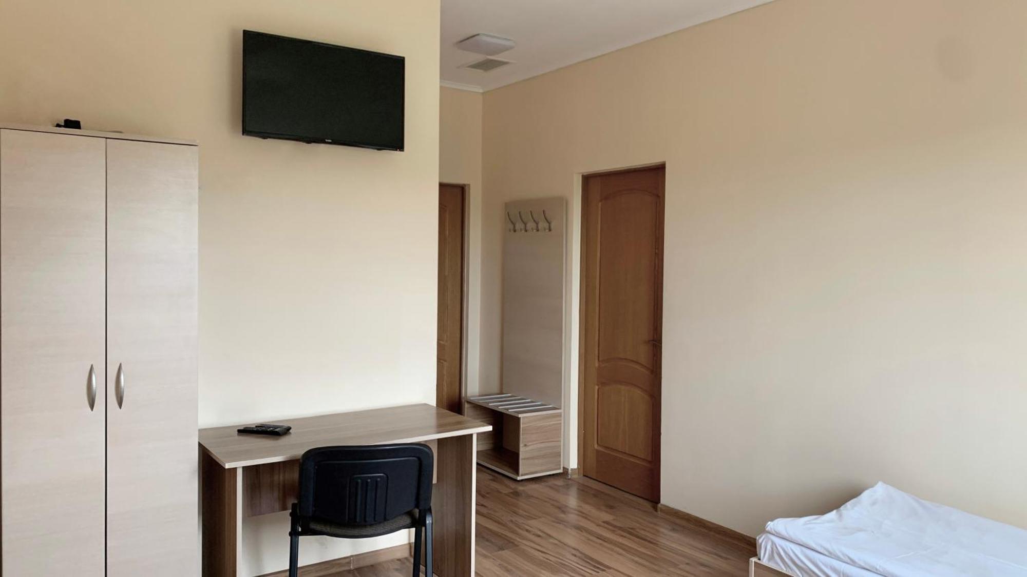 Budget Hotel Ekotel Lviv Dış mekan fotoğraf