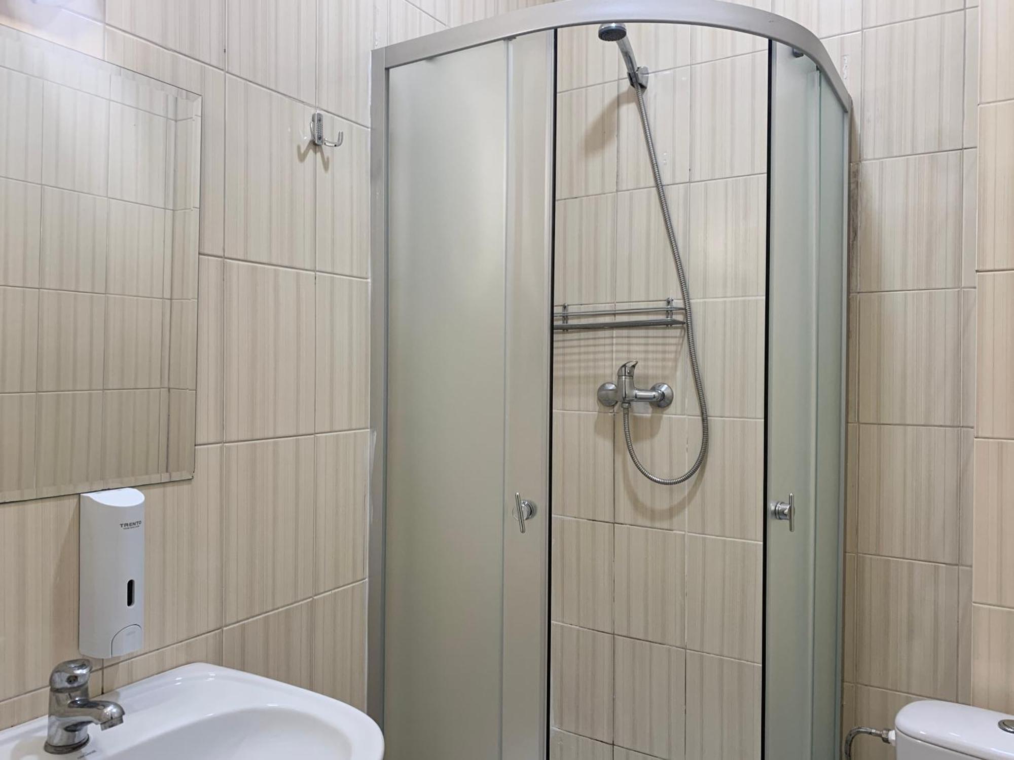 Budget Hotel Ekotel Lviv Dış mekan fotoğraf