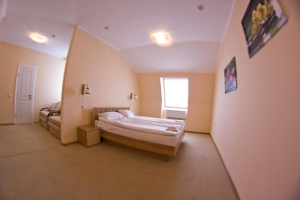 Budget Hotel Ekotel Lviv Dış mekan fotoğraf